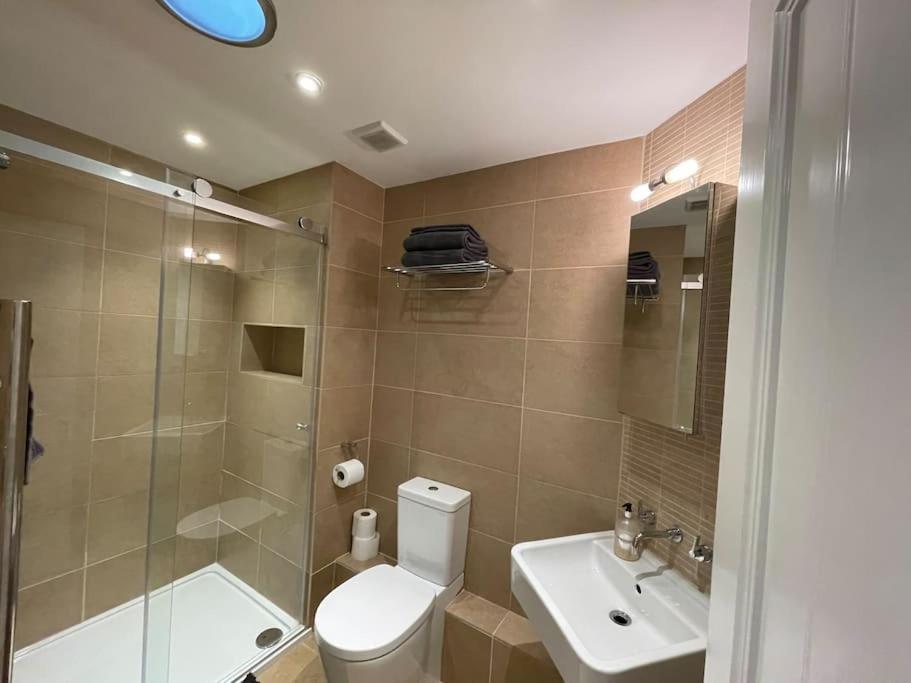 Fuchsia Cottage Flushing المظهر الخارجي الصورة